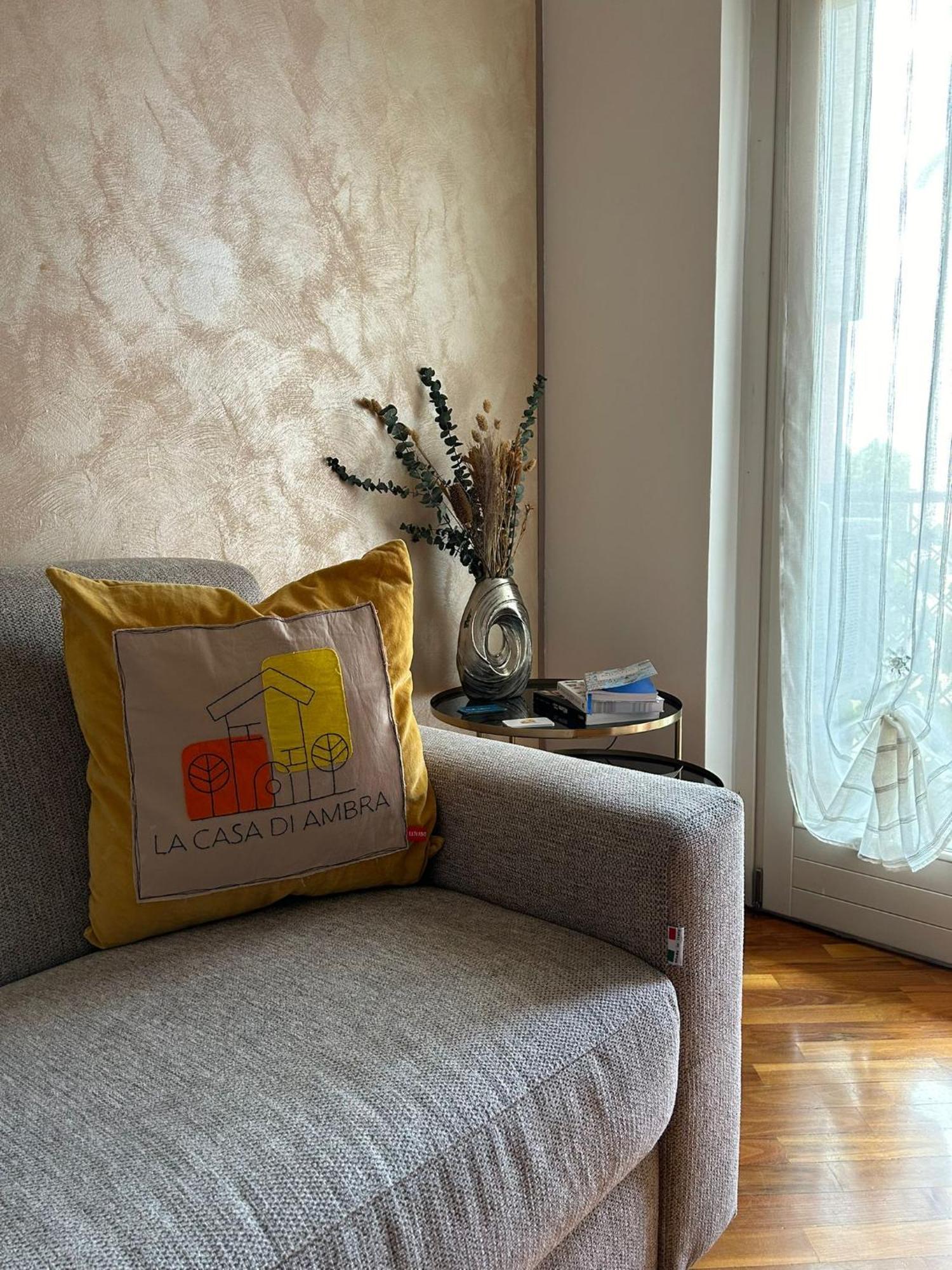 林比亚泰La Casa Di Ambra公寓 外观 照片